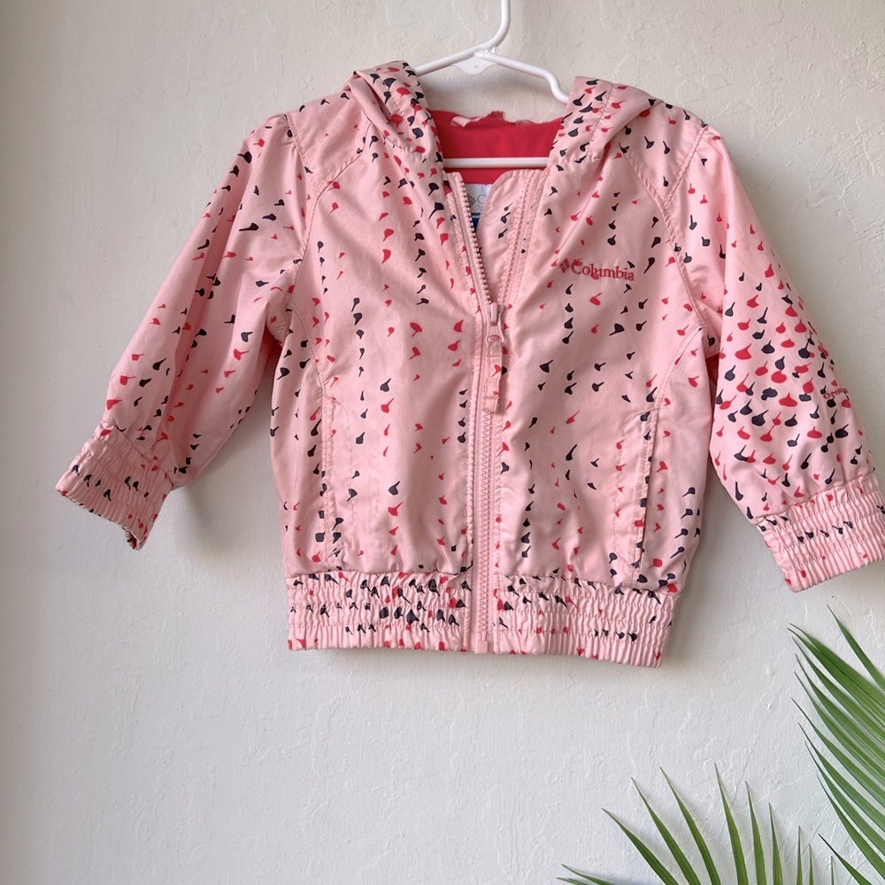 Columbia Pink Hooded Jacket with Heart Pattern, size 2T